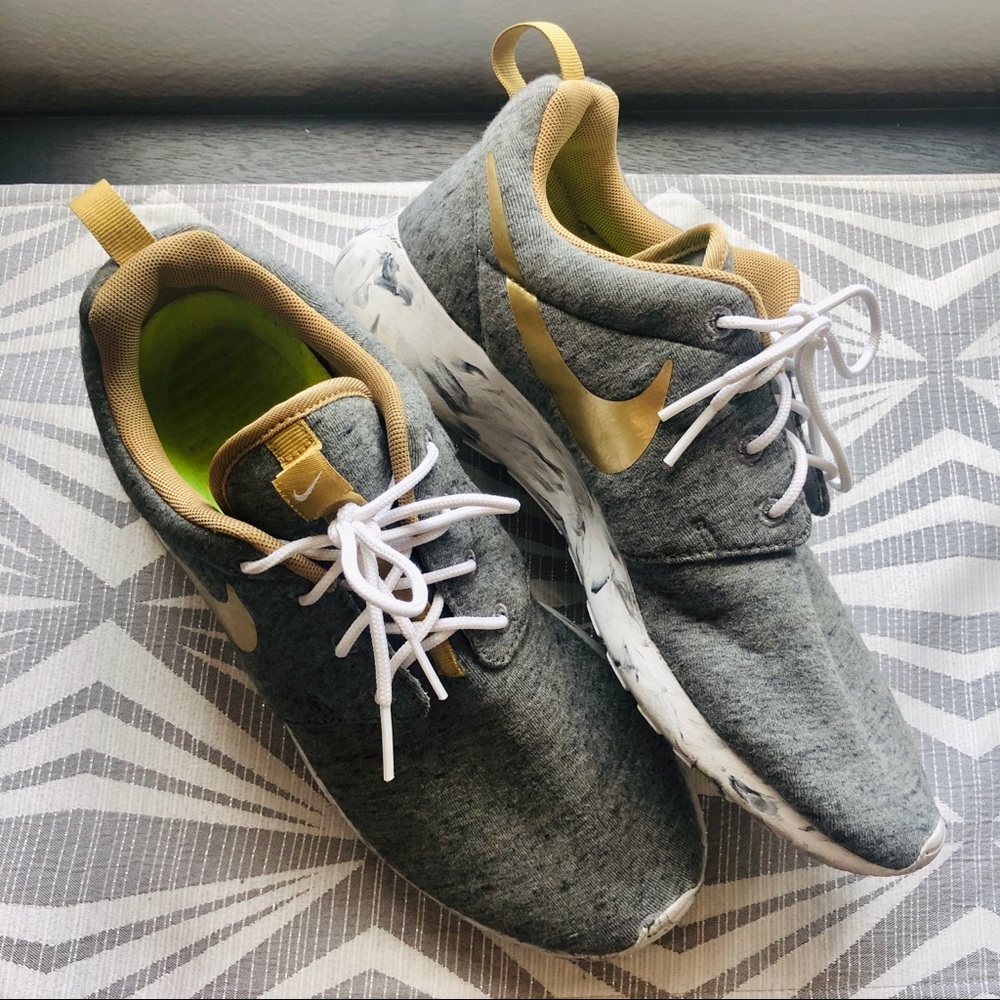 Custom Nike Roshe Sneakers